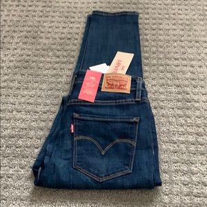 Levi’s 721 high rise skinny jeans